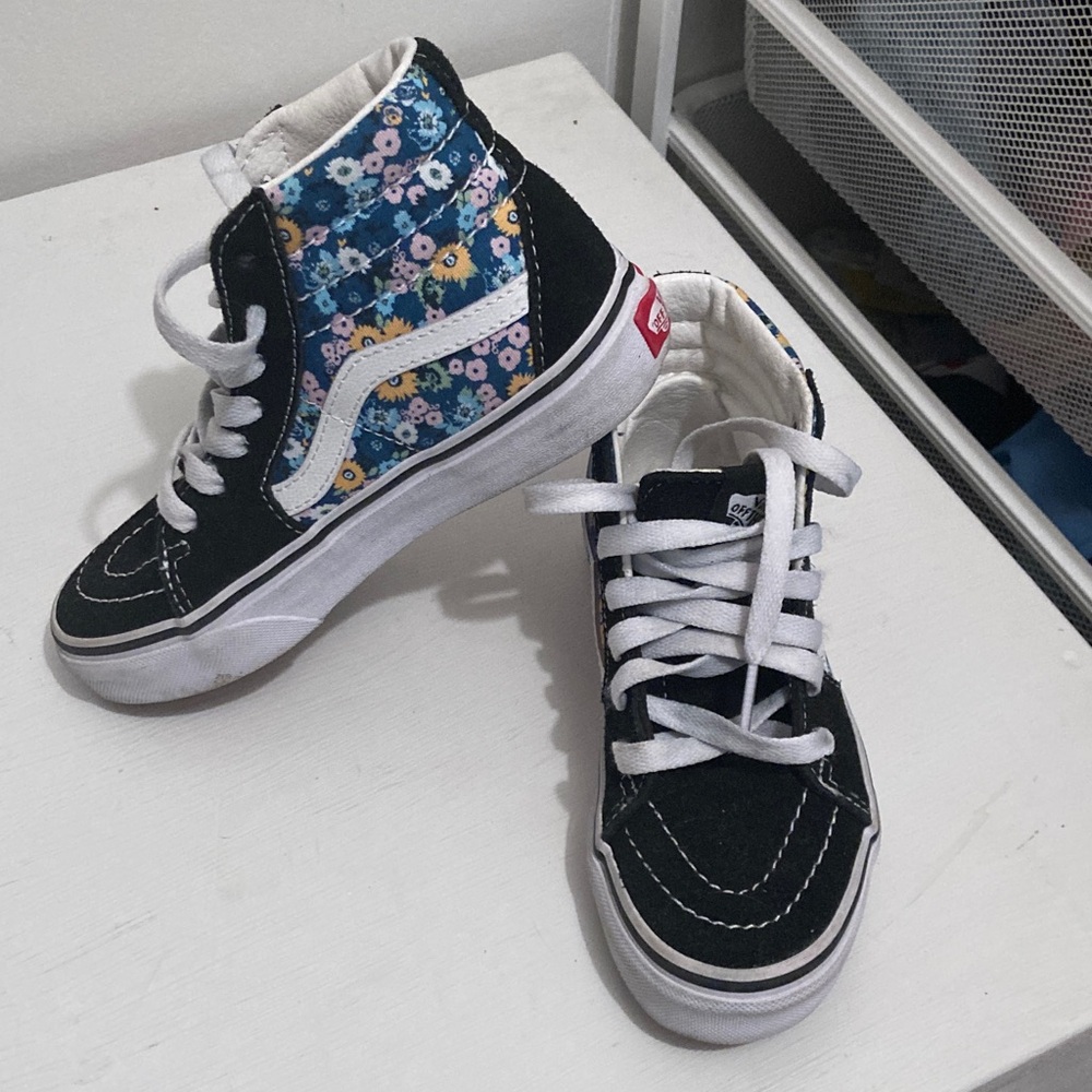 Vans SK8 - Hi size 13C Black and Blue Floral High-Tops. NWOT